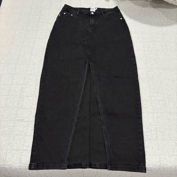 Princess Polly Dresses & Skirts - Princess Polly Eco Black Batkins Denim Maxi Skirt Size 8